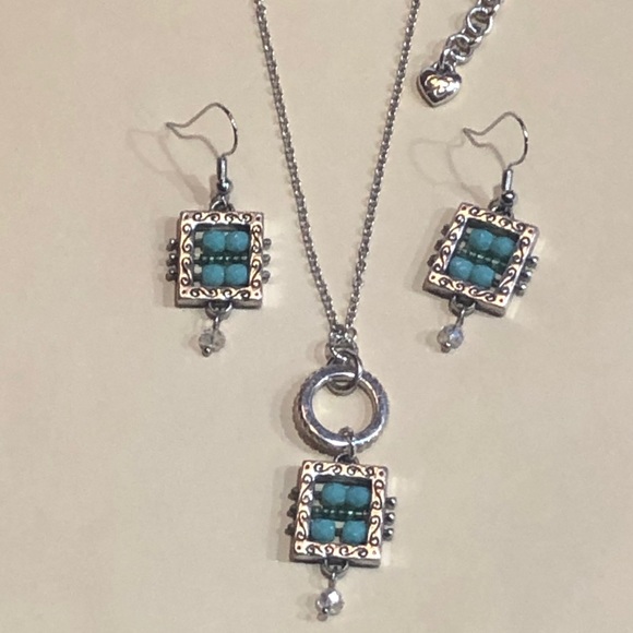 Brighton set of necklace & earrings Blue & crystal FINAL REDUCED PRICE - Picture 10 of 16